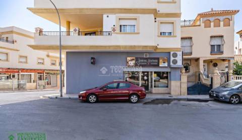 Local comercial en Huércal de Almería