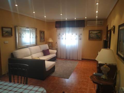 Chalet en calle de Benjamín Domínguez