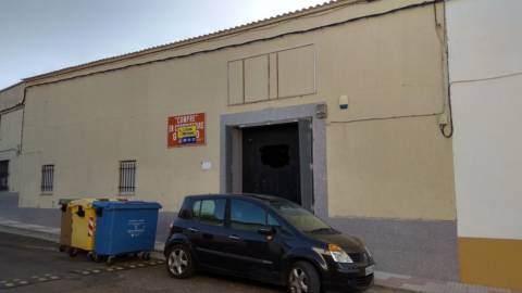 Casa adossada a Avenida Extremadura, 35