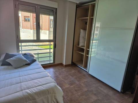 Piso en calle Barrio San Miguel-La Mella