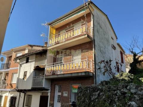 Casa en calle Felipe II, 23