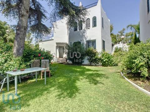 Chalet en calle Sirio, 18