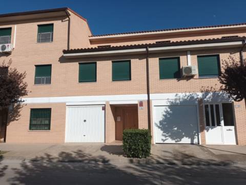 Chalet en calle Piscinas