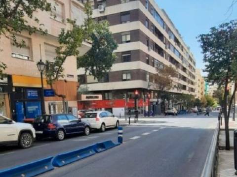 Piso en Gran Vía de Fernando 'El Católico'