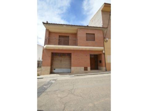 Casa en calle de Teruel