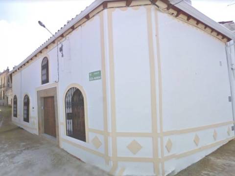 Casa en calle L Moreno