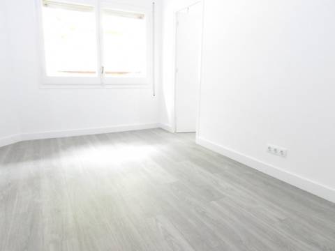 Piso en Carrer d'Escornalbou