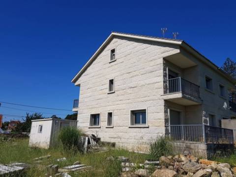 Casa en Avenida de Cornazo