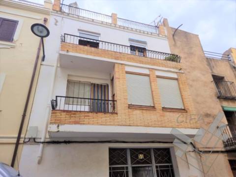 Casa adosada en Carrer de València